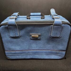 Vintage_Blue_Suitcase